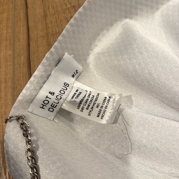 Hot & delicious sequence sparkly bow crop top - Picture 4 of 4